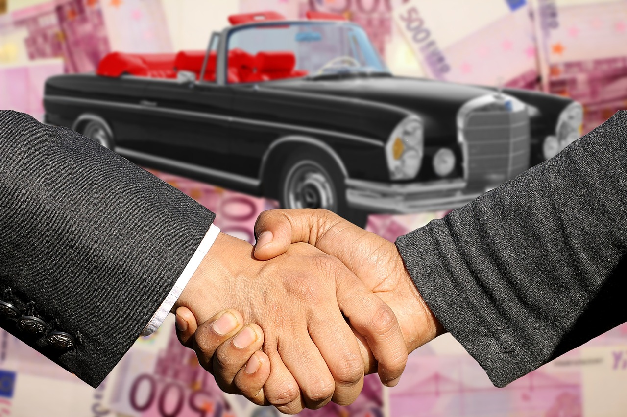 
			Stisk roke ob sklenjeni kupčiji
		