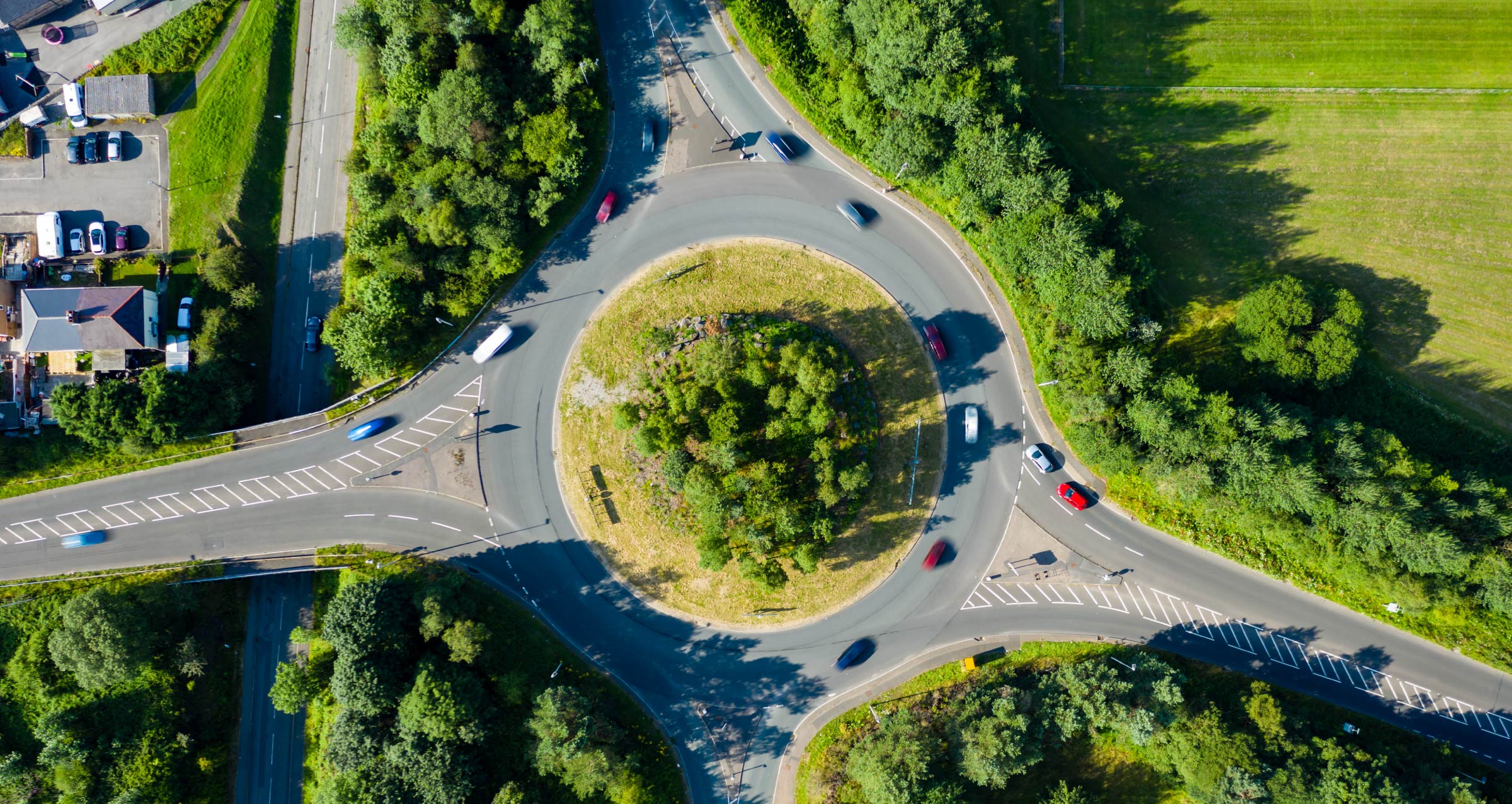 Večpasovno krožišče in pravilno vključevanje in izključevanje