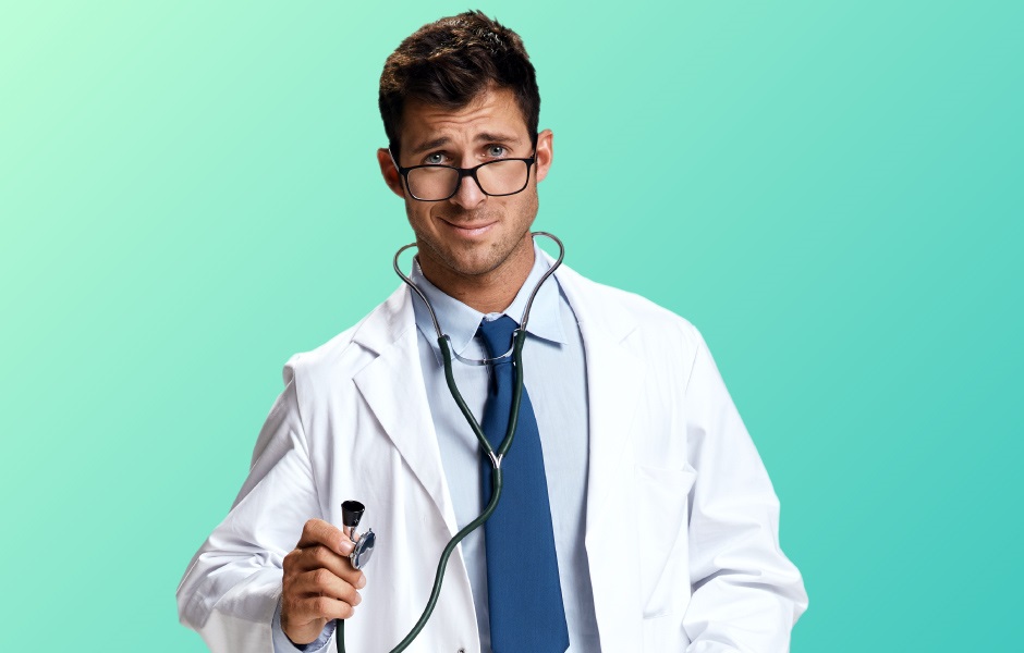 zdravnik s stetoskopom