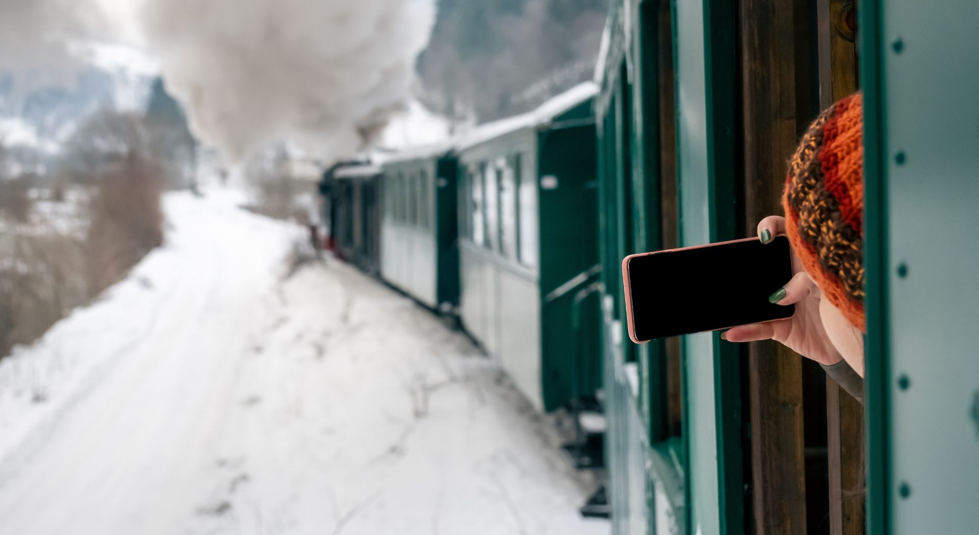 ZELEN vlak, sneg in telefon, wiz blog nepozabna potovanja z vlakom