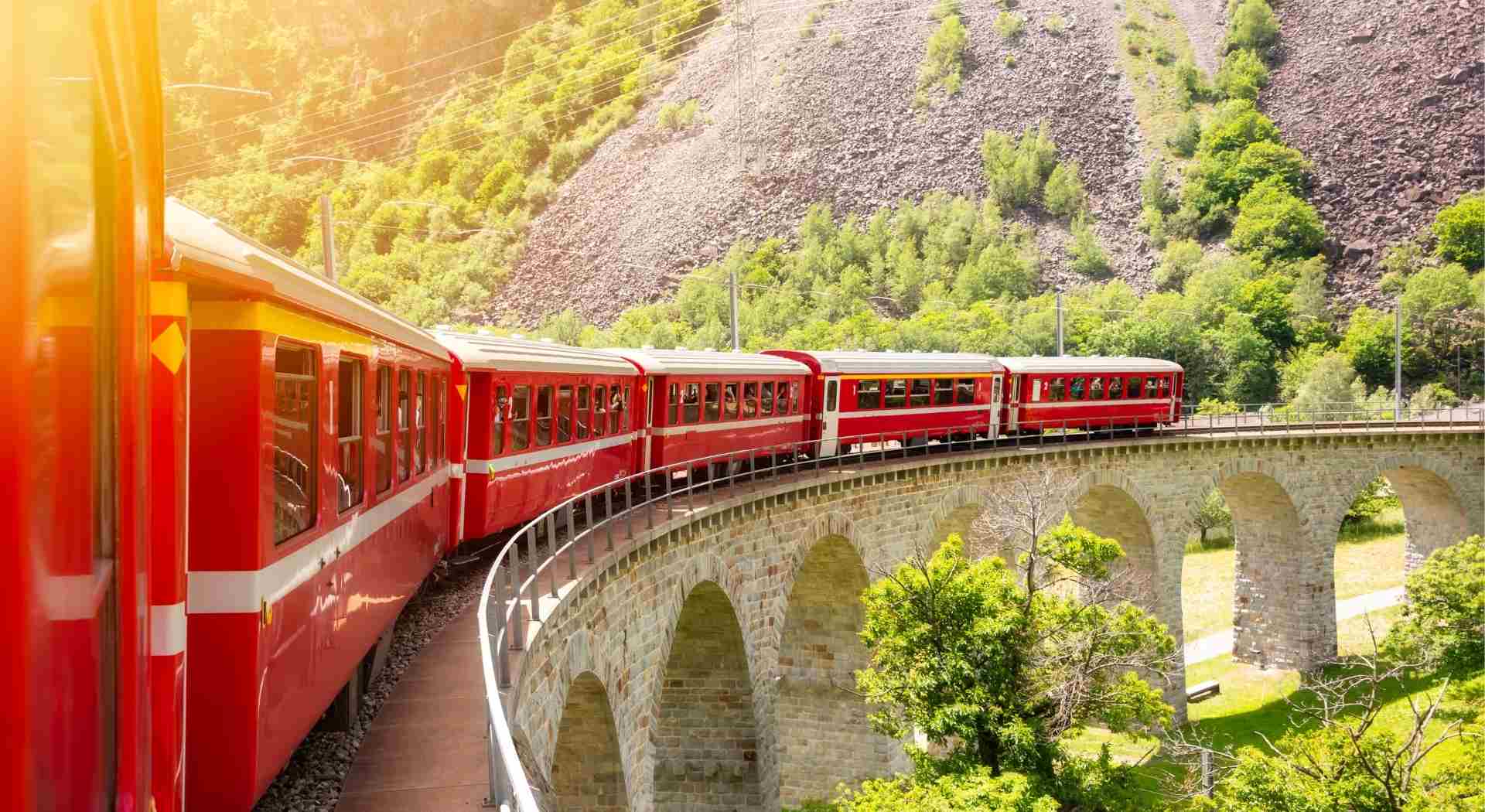rdeč vlak, vidadukt , Švica, wiz blog nepozabna potovanja z vlakom
