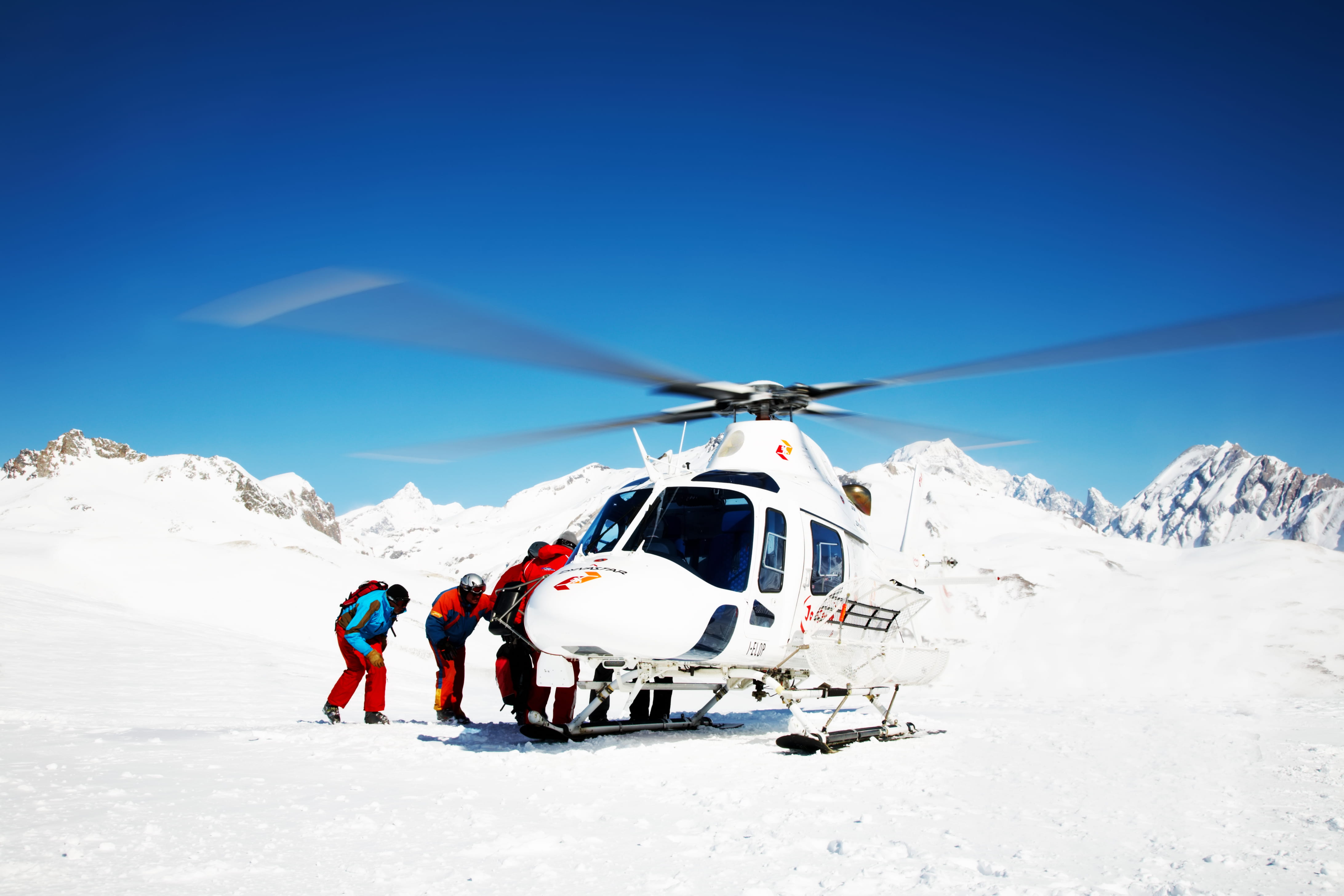 Helikoptersko reševanje v gorah